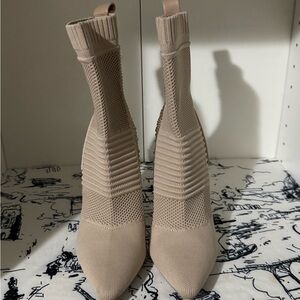 Steve madden  Ankle Boots 6.5